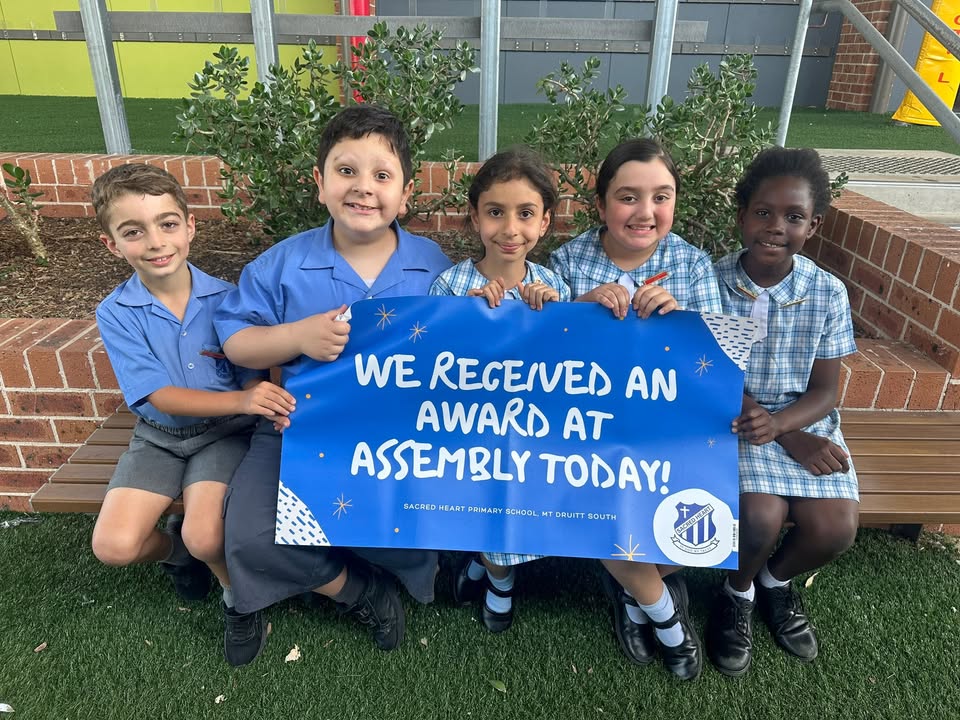 164343123018956_823108193809109-1