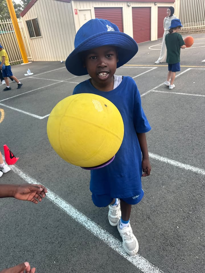 164343123018956_828131473306781-1